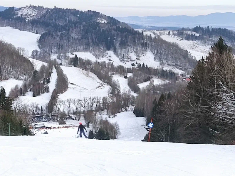 Pisarzowice nocą: Nastrojowe szusowanie pod okiem Rudaw Janowickich