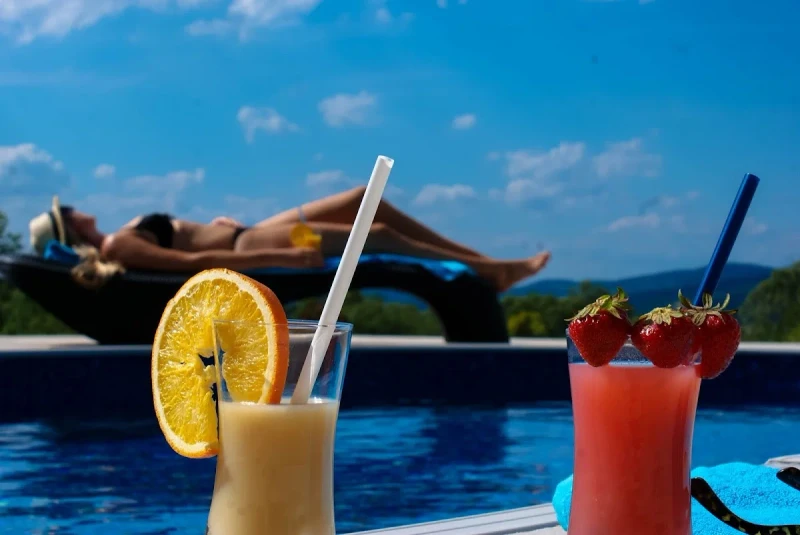 Piaskowy Koń w Mniszkowie: bajka z zapachem świeżego chleba – Twój lifestylowy azyl w Rudawach