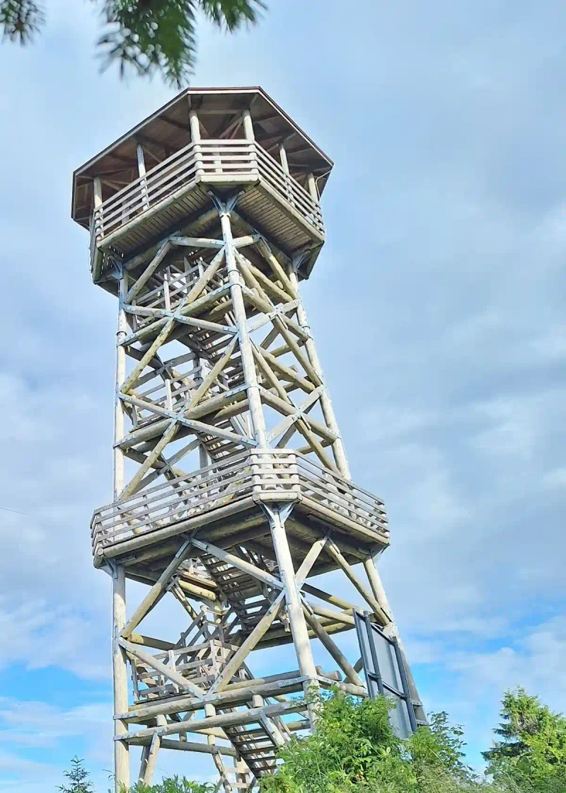 Zimowa wyprawa na koniec świata: Czerniec i jego drewniana korona