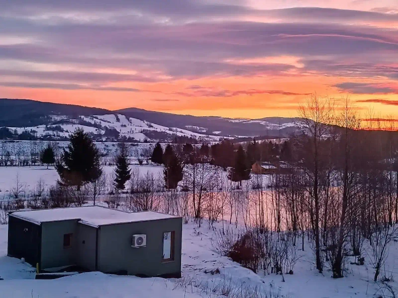 Blu Raj: Luksusowe domki z balią w sercu Sudetów