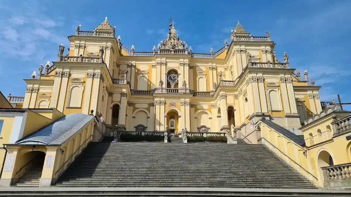 Wambierzyce: Śląska Jerozolima – monumentalna opowieść o schodach, które liczą lata życia
