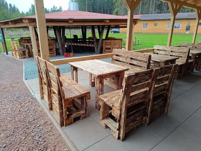 Music Hall Zděřina: Rozrywka w czeskim stylu niedaleko granicy