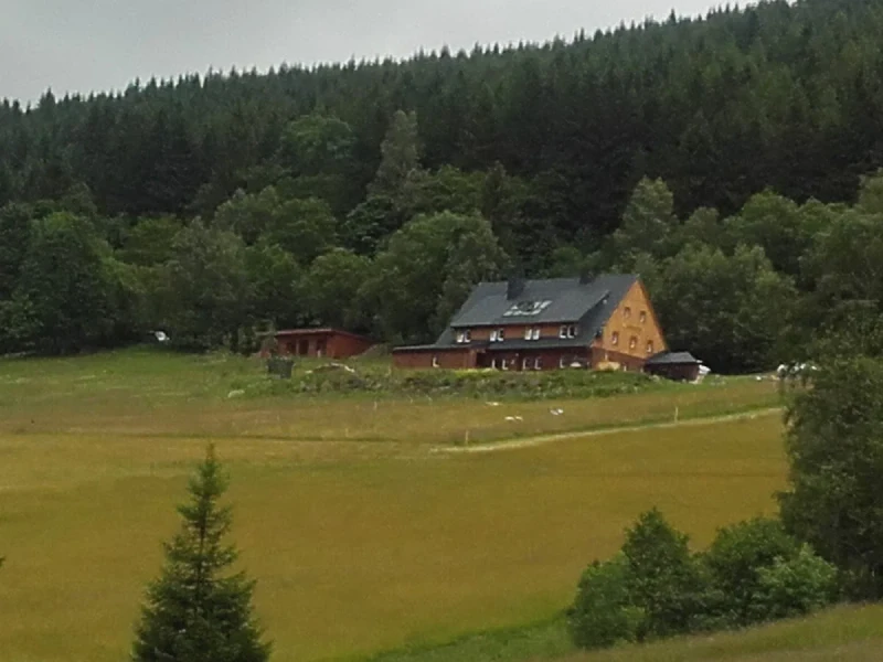 Dlaczego warto odwiedzić CHALUPA SEMaFOR właśnie teraz?