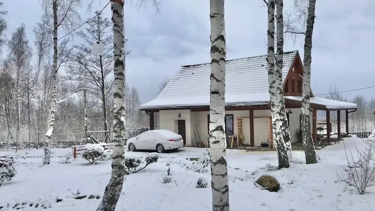 Domek pod Śnieżnikiem: Twoja baza wypadowa na szczyt