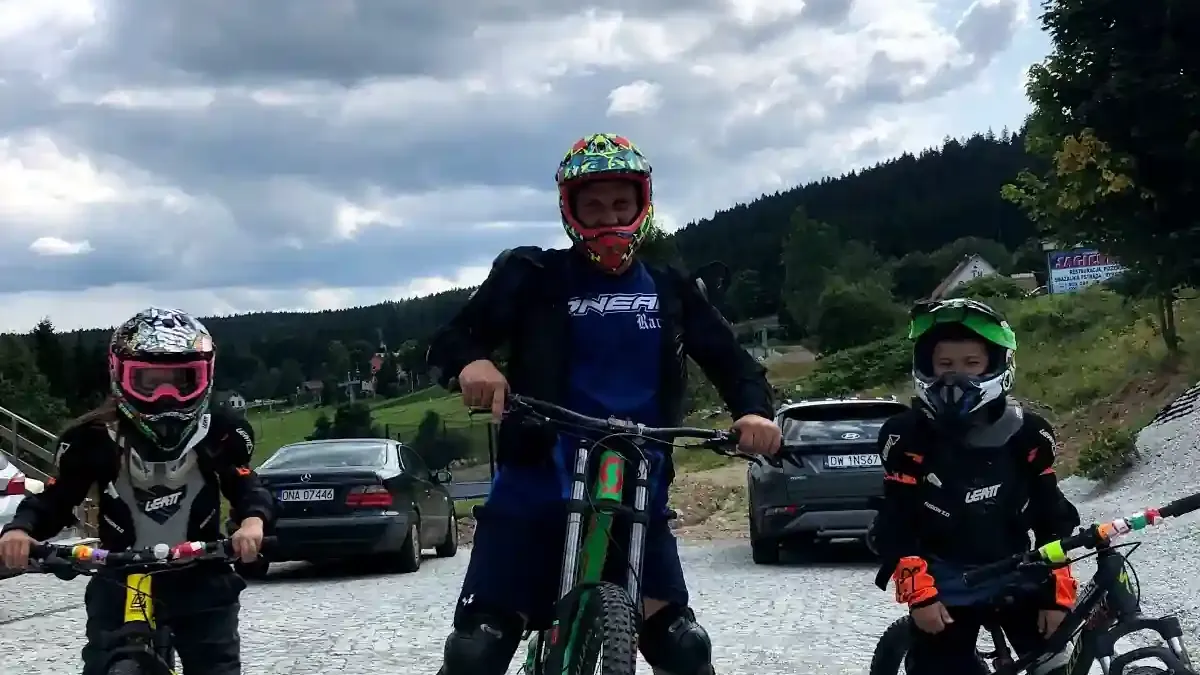 Skałka Zieleniec: Zimowy relaks w sercu kurortu