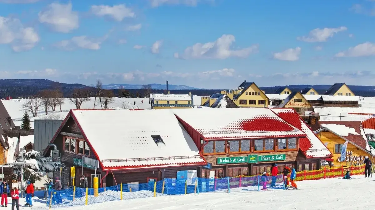 SKI-BAR w Zieleńcu: Przystanek obowiązkowy na rozgrzewkę