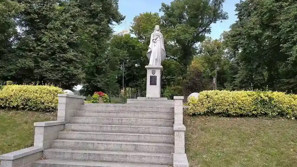 Strzegomskie Planty: Zielone płuca granitowego serca Polski