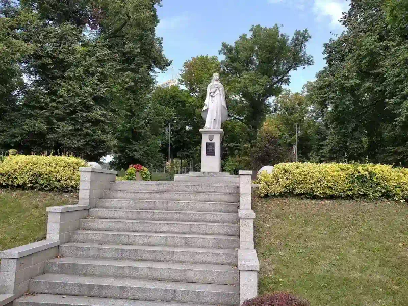 Strzegomskie Planty: Zielone płuca granitowego serca Polski