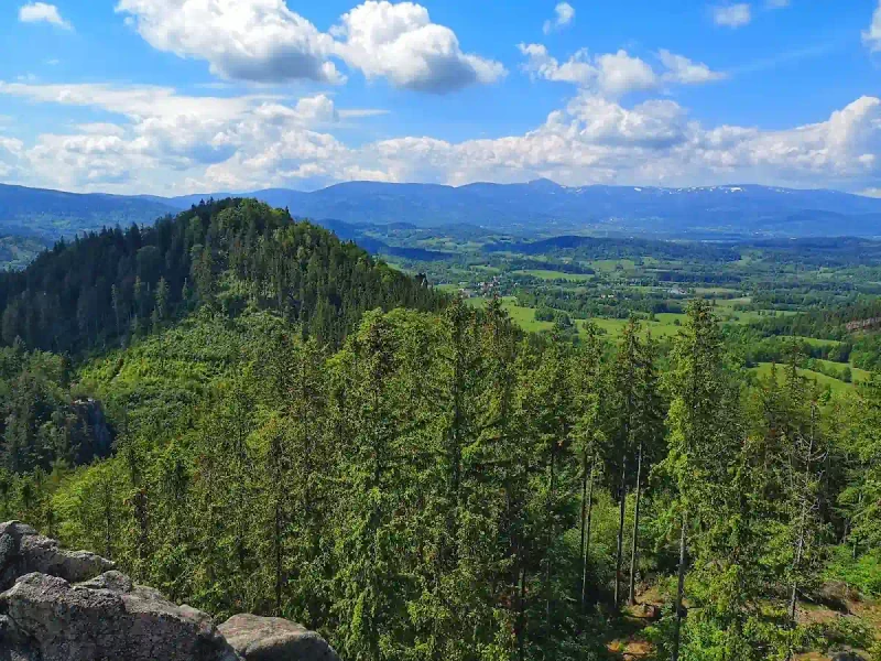 Rudawy Janowickie zimą: Granitowe iglice i zachody nad Karkonoszami