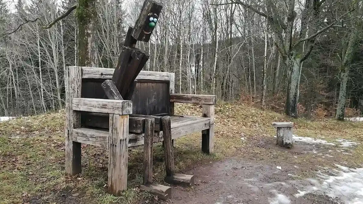 Bajkowa Muchomůrka: Architektoniczna ciekawostka Karkonoszy