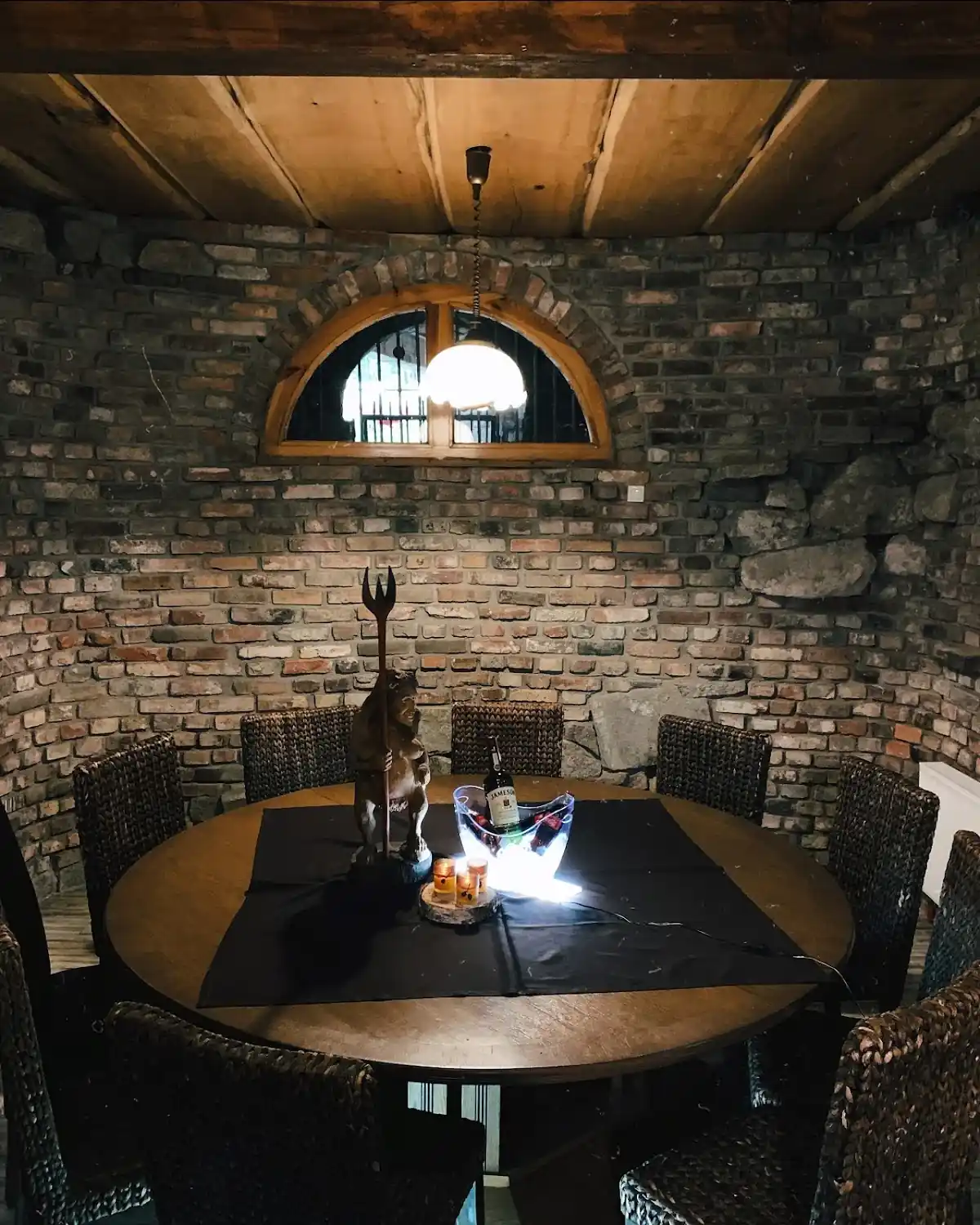 Rustykalny klimat wnętrza.