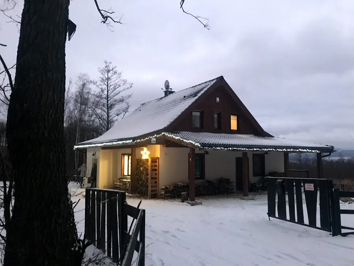 Wieczorny odpoczynek w górach.