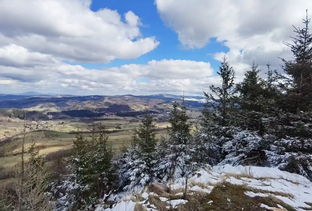 Zimowy klimat Zieleńca wokół Hanki.